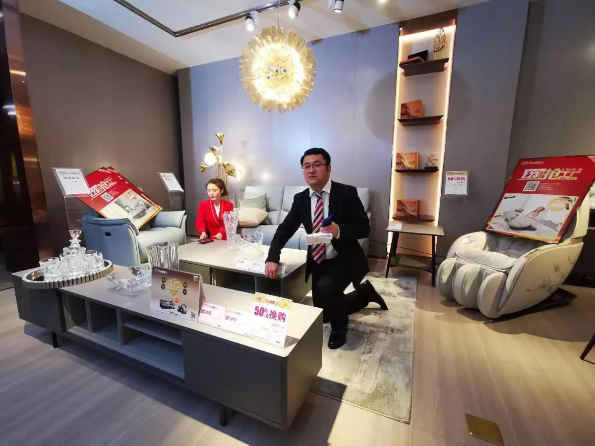 直播卖沙发家具，新零售时代的家居购物新风尚