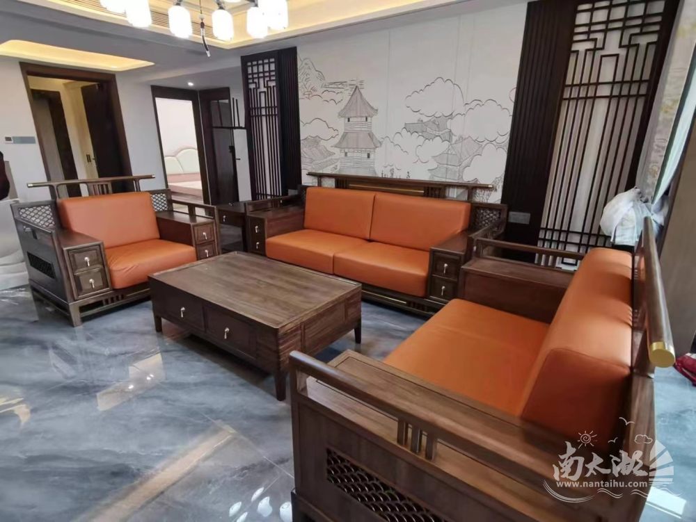 直击源头，实木家具沙发批发厂家直销的魅力与优势