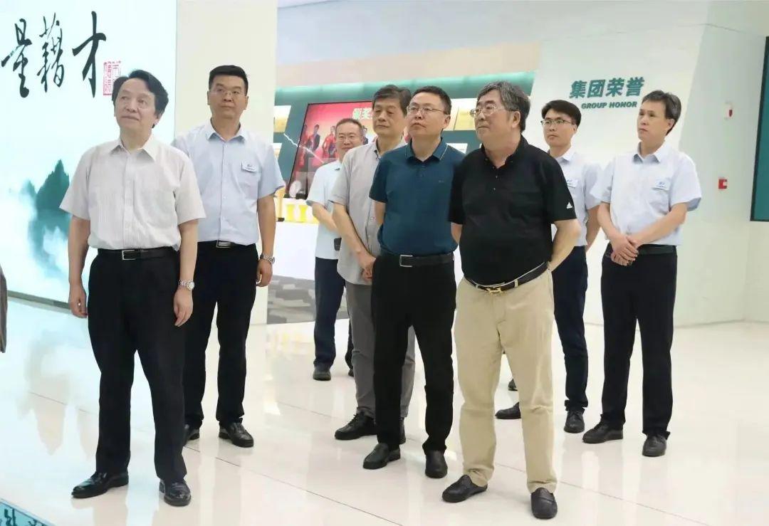 绿色生活新风尚，实木家具与旧家具的循环再生