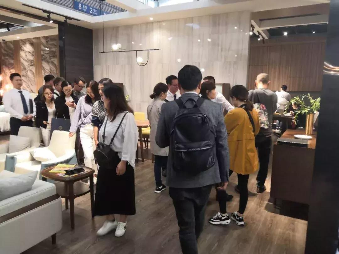 探索家具品牌官网，线上购物的新体验与品牌故事