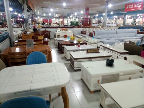 家具城批发市场，餐桌的多样选择与智慧采购指南