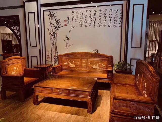探索花梨木家具沙发的魅力与价值