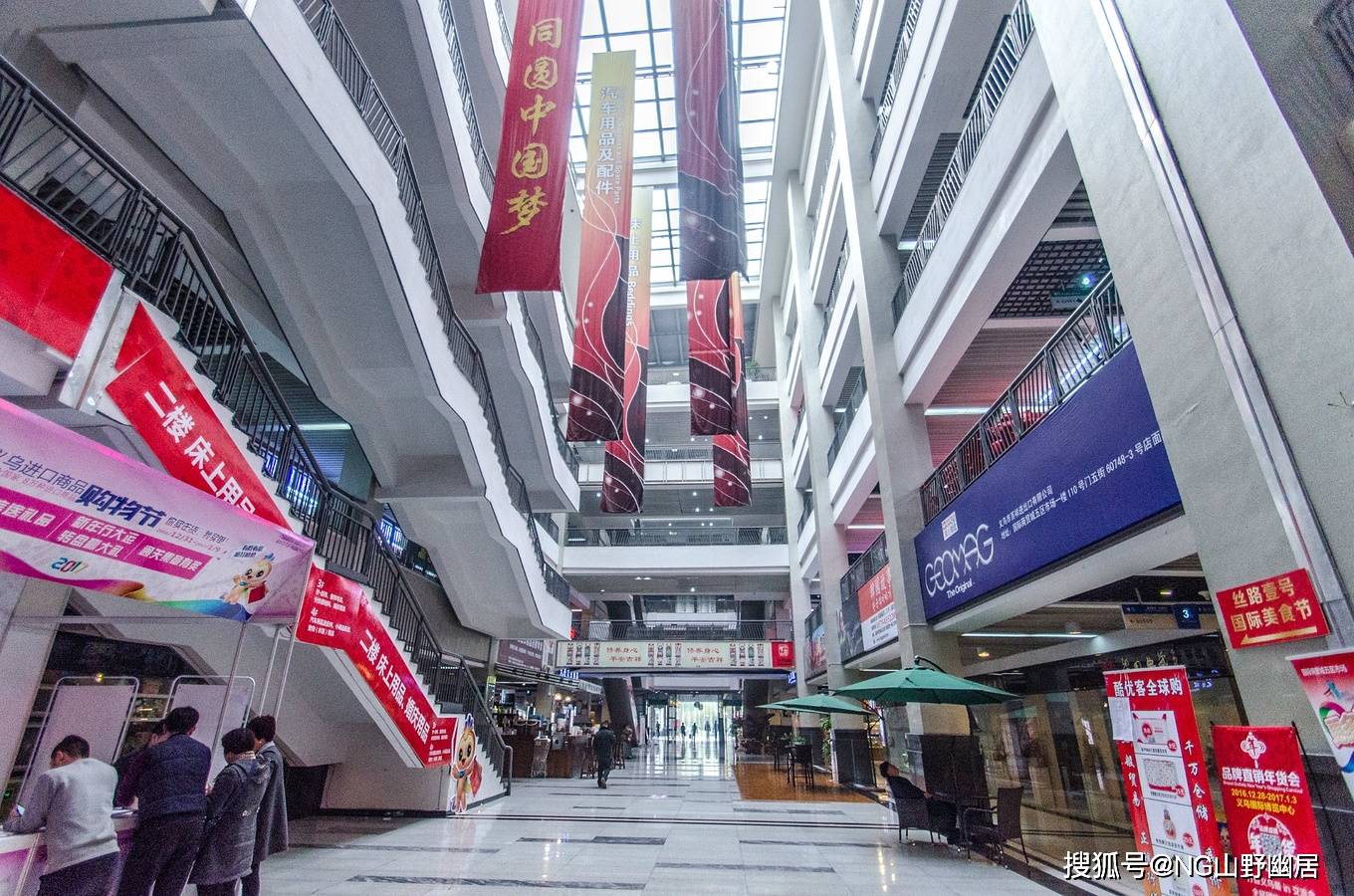 家具城批发市场的丰富品类探索