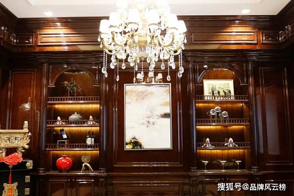 探索实木家具定制店的独特魅力，从选材到设计的个性化之旅