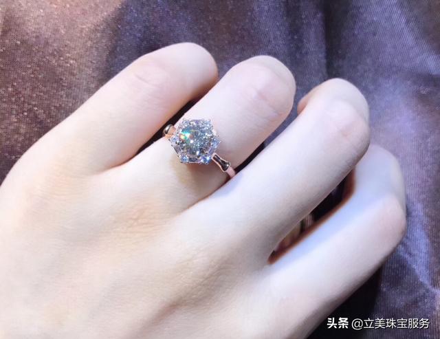 1克拉钻戒，价格与价值的完美邂逅