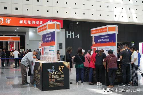 探索中国珠宝品牌的璀璨之路