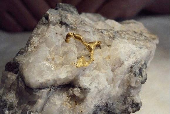 钻石价格探秘，一克钻石究竟值多少人民币？