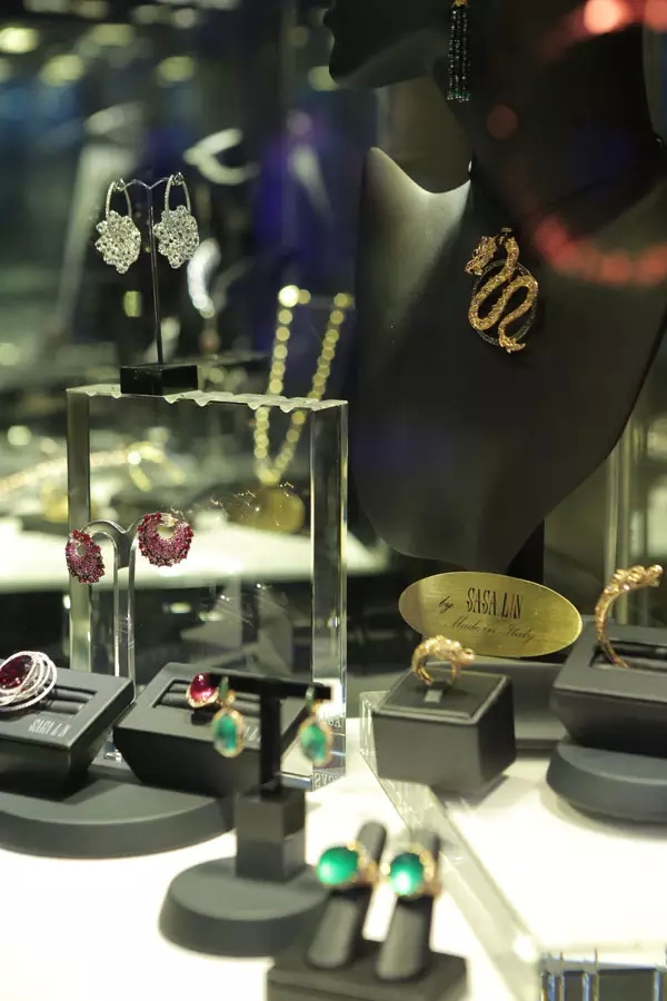 探索珠宝世界的璀璨之旅，Jewelry珠宝首饰官网深度解析
