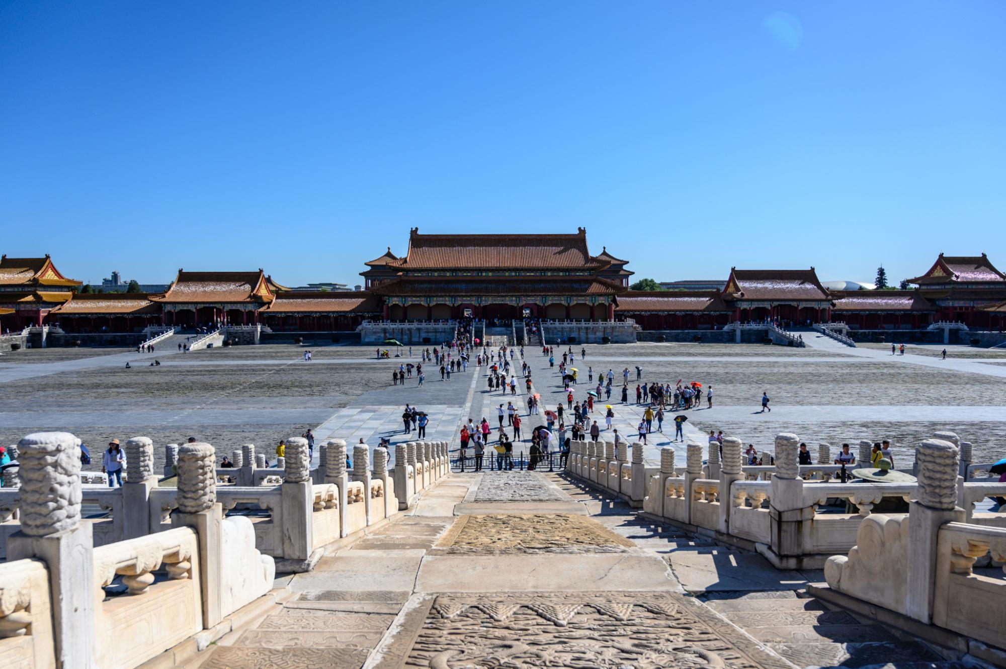 探索中国宝石文化的璀璨殿堂，中国宝石网官网深度解析