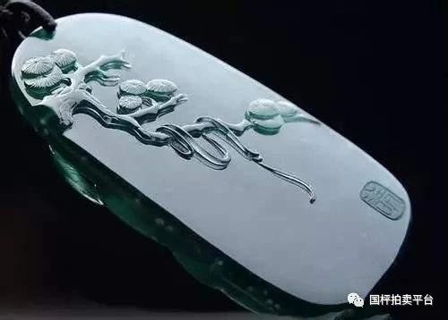 翡翠品质鉴定的艺术，透视自然之美的奥秘