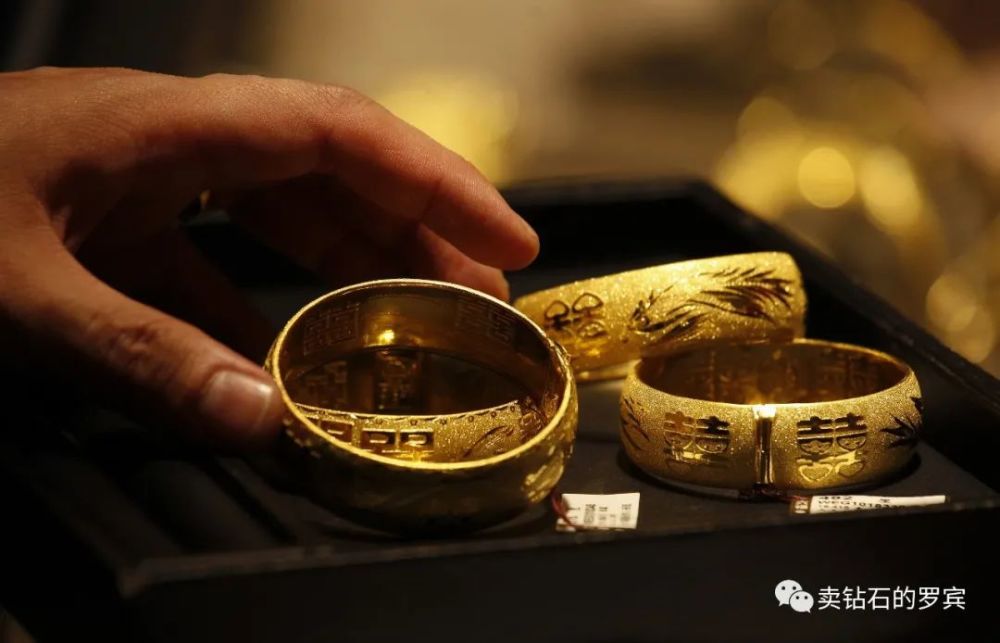 探秘明牌珠宝的黄金品质，从选材到工艺的匠心独运
