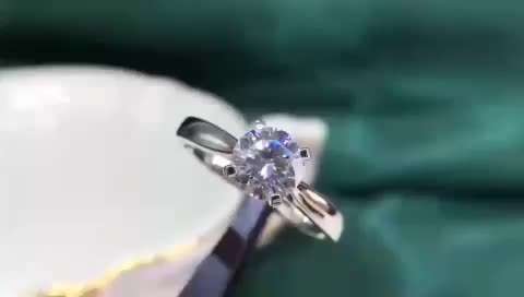 钻石价格，一克拉之下的璀璨与价值