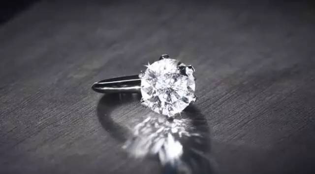 蒂芙尼Tiffany对戒，永恒爱情的见证