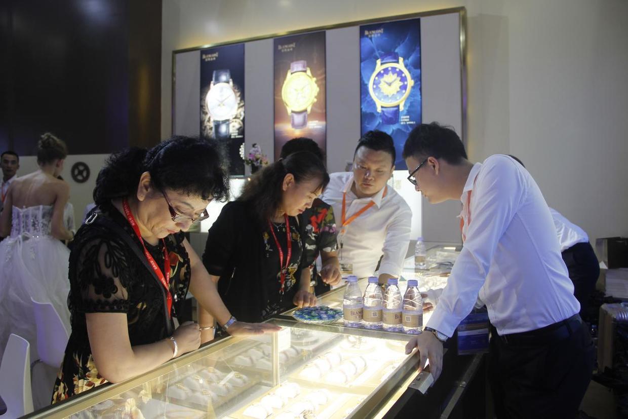 深圳珠宝网招聘官网登录，开启璀璨职业新篇章