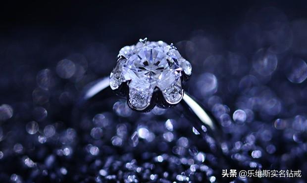 璀璨之选，1克拉钻戒的浪漫与价值