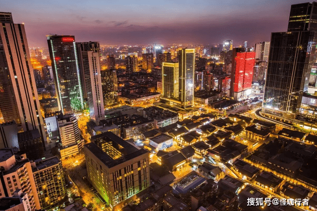 探索中国珠宝一线品牌的璀璨之路